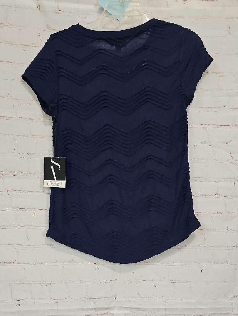 Simply Vera Vera Wang Navy Short Sleeve Textured Wave Top - Picture 4 of 4